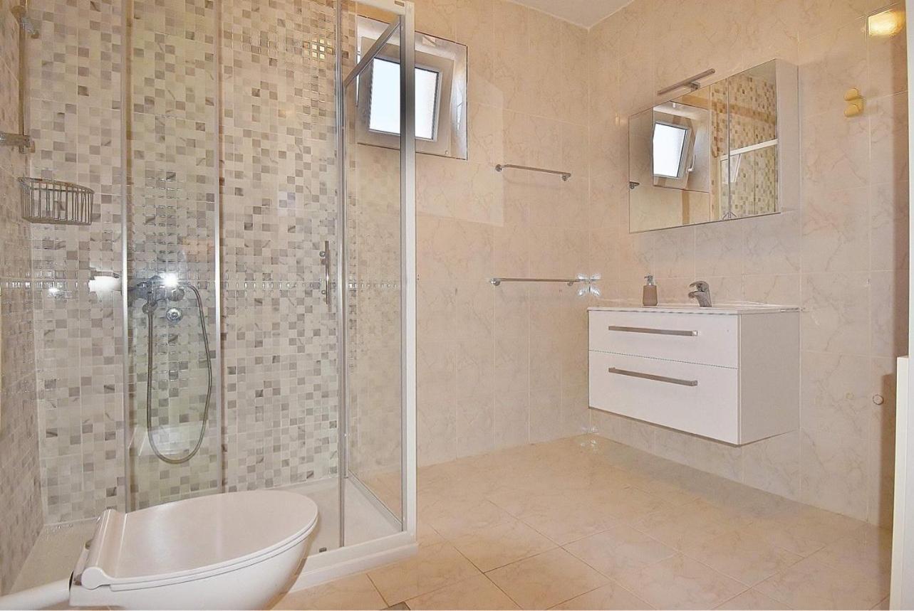 Guest House Sandra Раб Екстер'єр фото