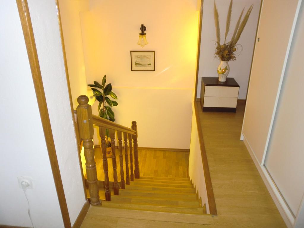 Guest House Sandra Раб Екстер'єр фото