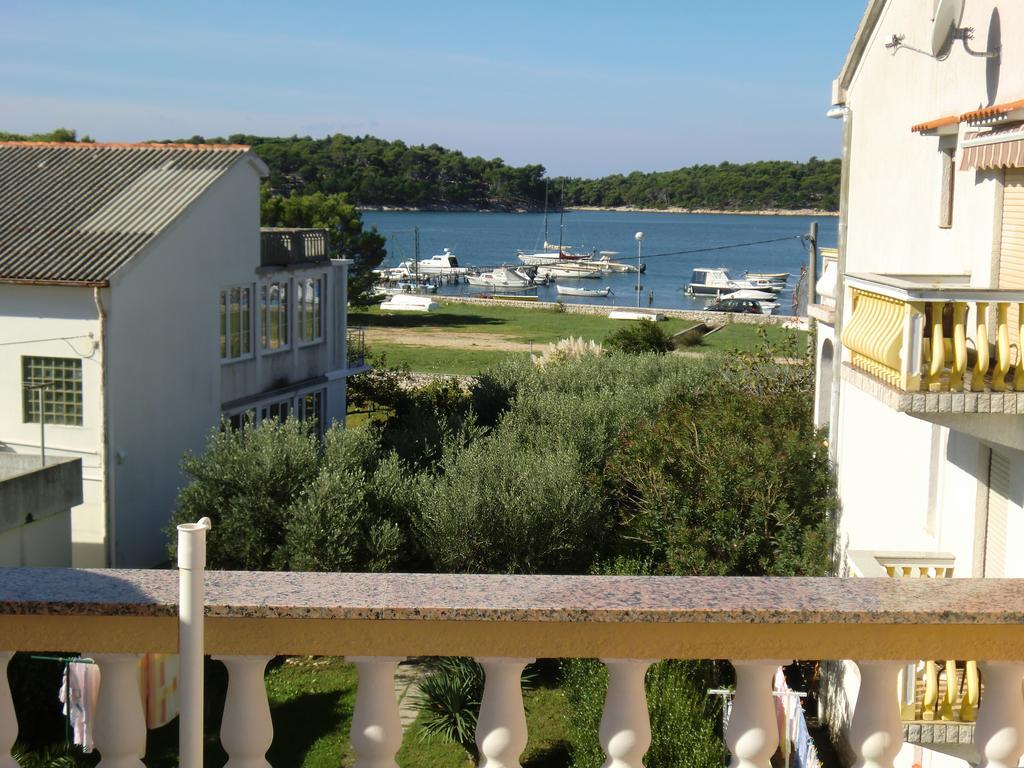 Guest House Sandra Раб Екстер'єр фото